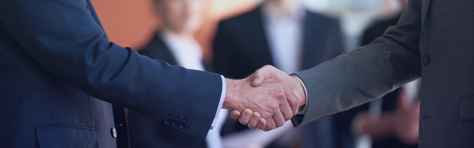 Liên hệ với chúng tôi